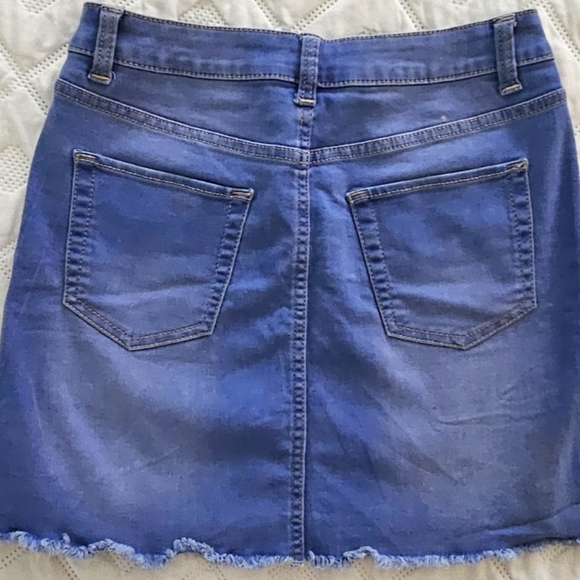 🌟Pink Stripe Denim Skirt 🌟 - Picture 4 of 6